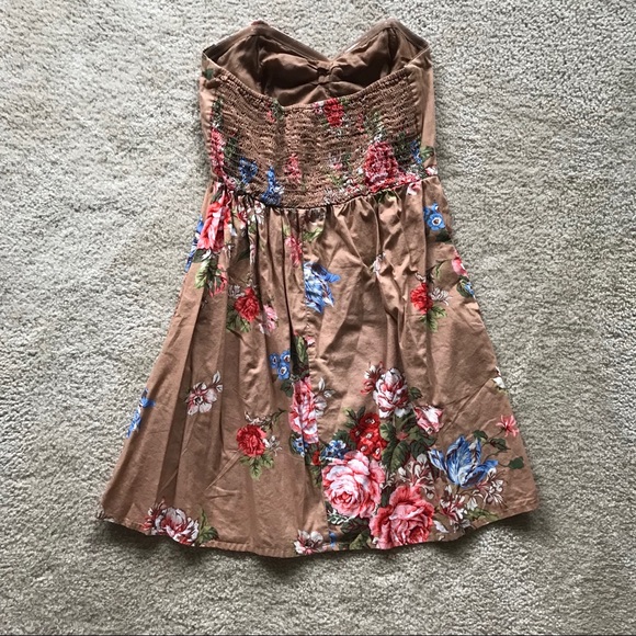 Strapless floral dress - Picture 3 of 5